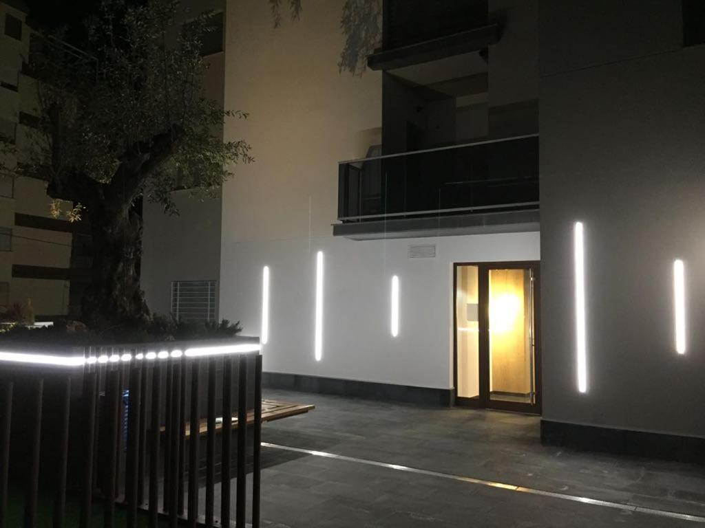 Edificio Attikos - Solo Familias Apartment Gandía Exterior photo